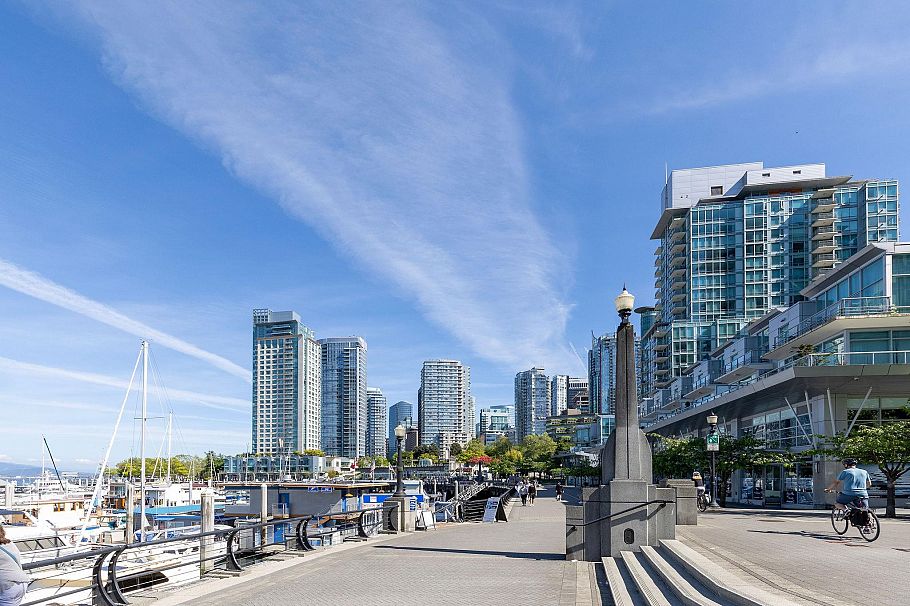 809 1331 Alberni Street Vancouver, BC - 16