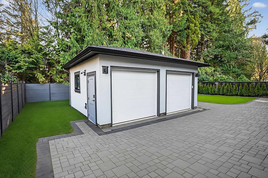 3548 W 35th Avenue Vancouver, BC - 12