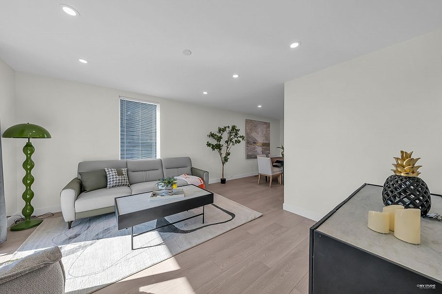 238 E 28th Street North Vancouver, BC - 4