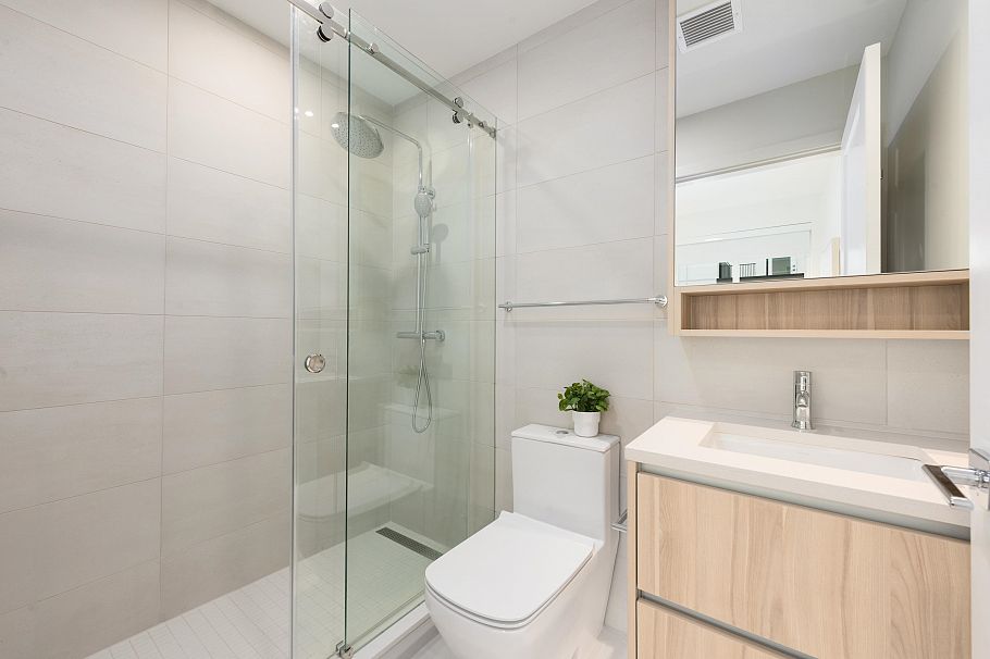 873 W 33rd Avenue Vancouver, BC - 9