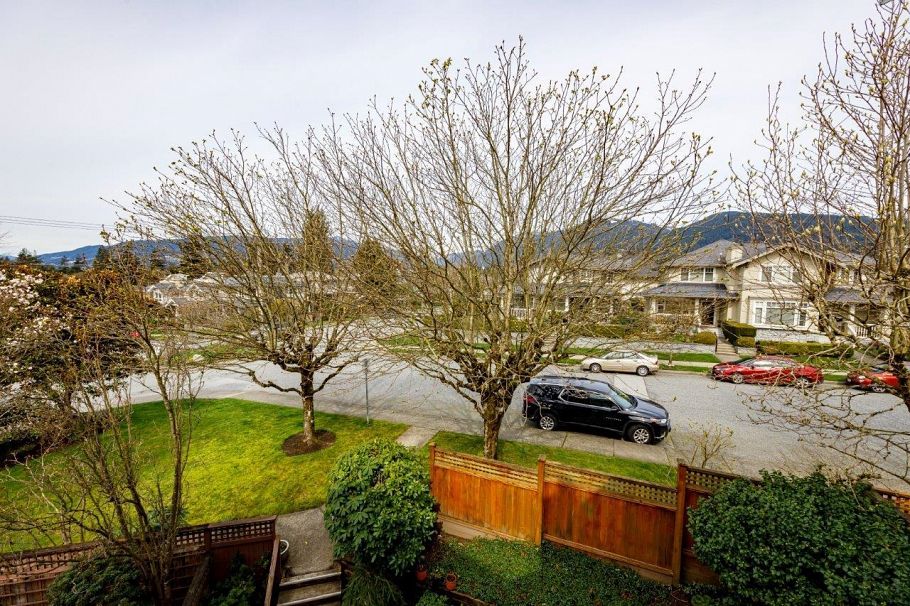 2 261 W 16th Street North Vancouver, BC - 31