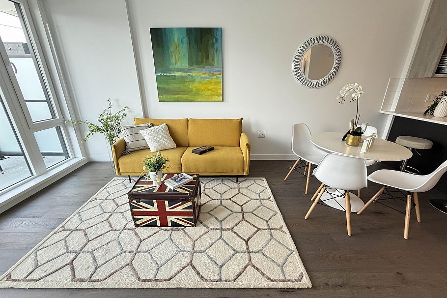 302 6859 Cambie Street Vancouver, BC - 6