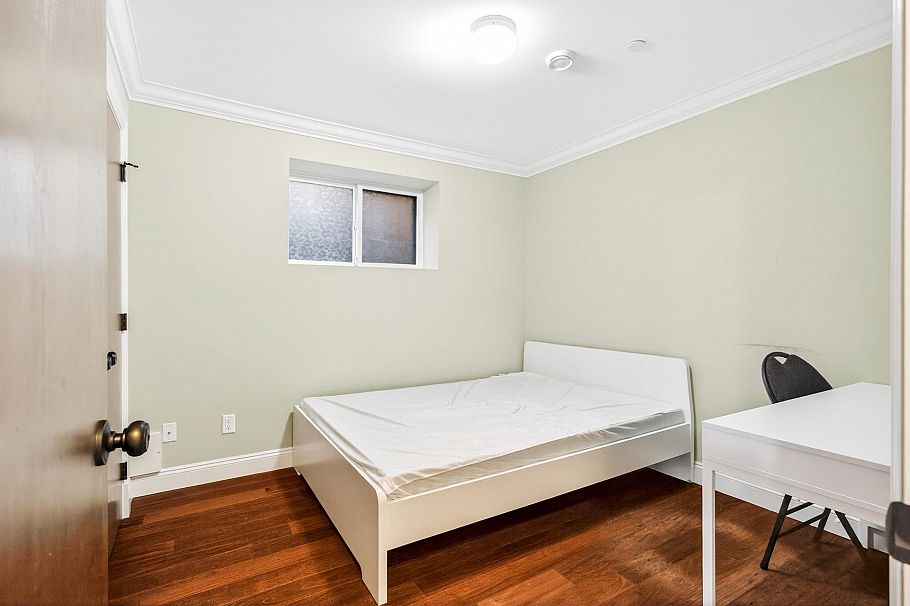 3715 W 22nd Avenue Vancouver, BC - 36