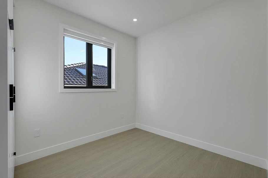 1 3558 Turner Street Vancouver, BC - 31