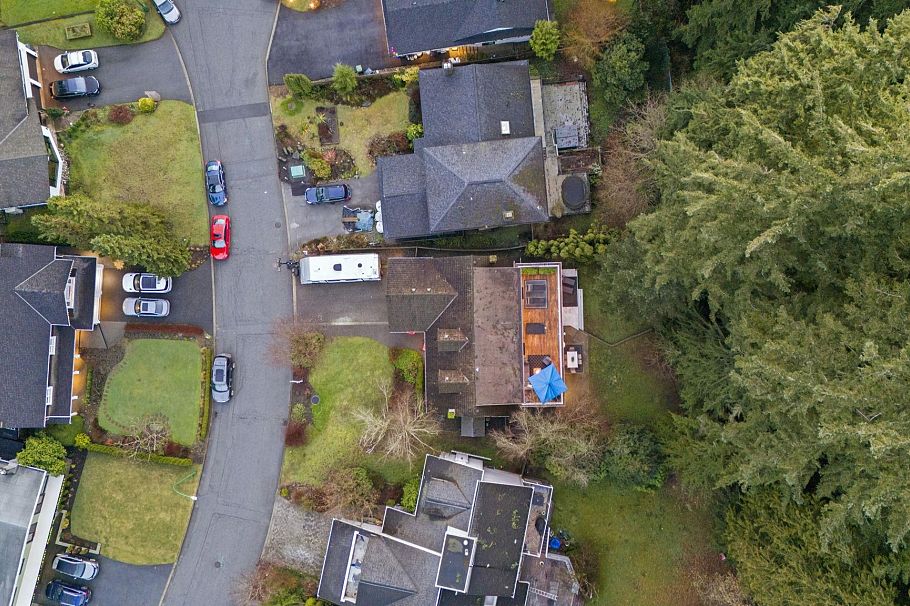 2569 Hyannis Point North Vancouver, BC - 30