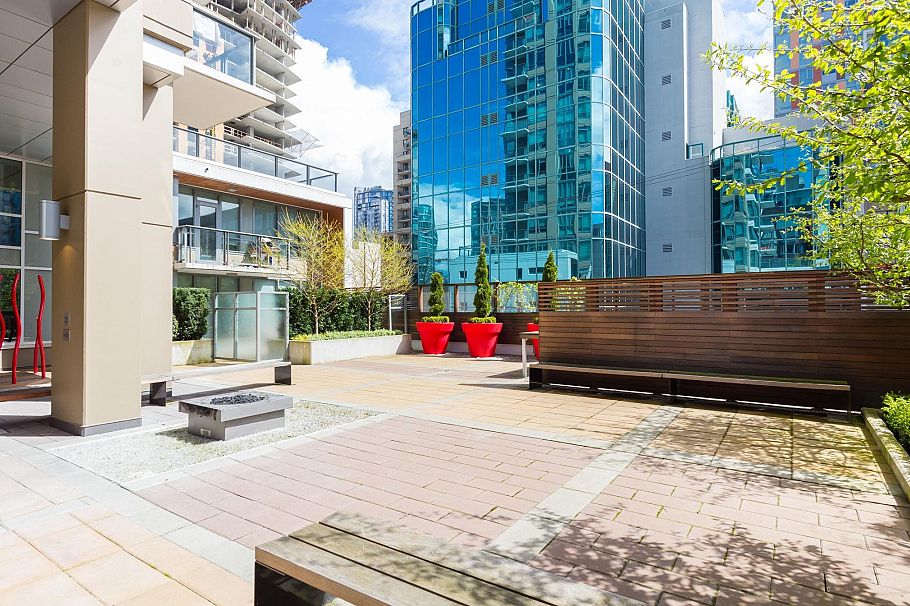 2203 1308 Hornby Street Vancouver, BC - 35