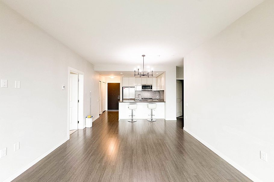 404 3289 Riverwalk Avenue Vancouver, BC - 1