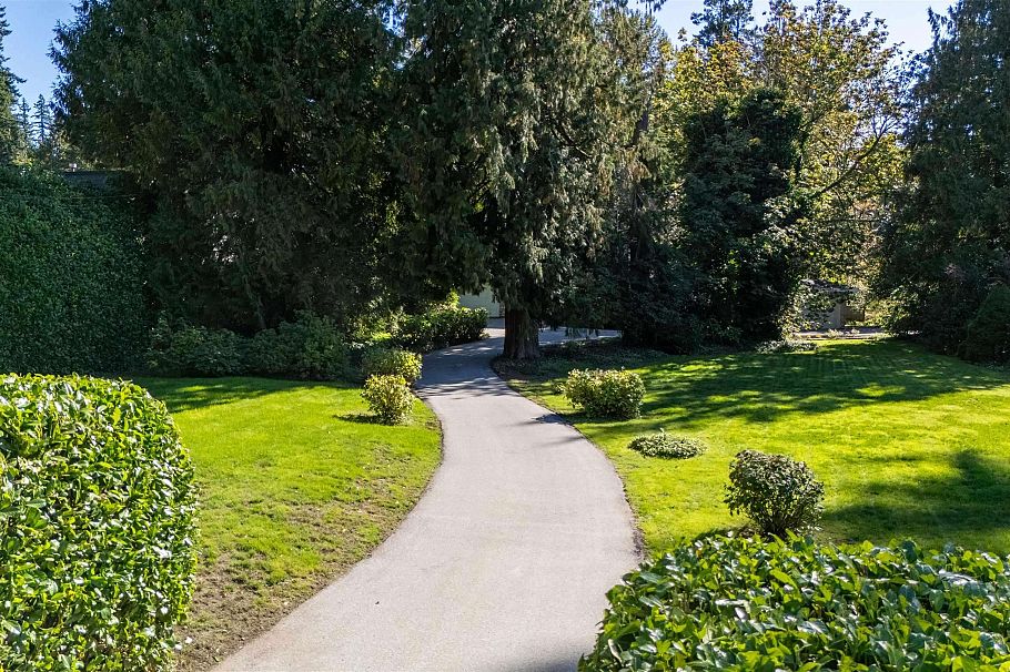 682 Seymour Boulevard North Vancouver, BC - 6