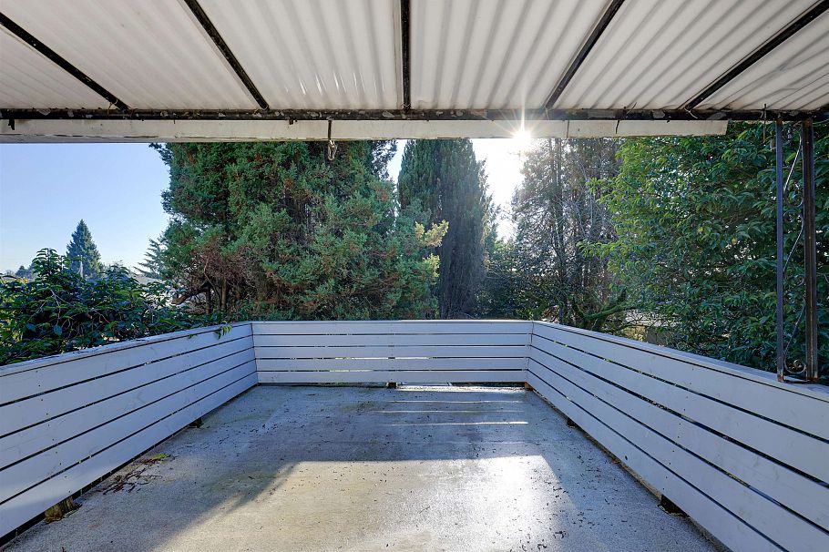 509 E Keith Road North Vancouver, BC - 20