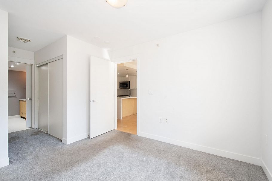 301 160 W 3rd Street North Vancouver, BC - 10