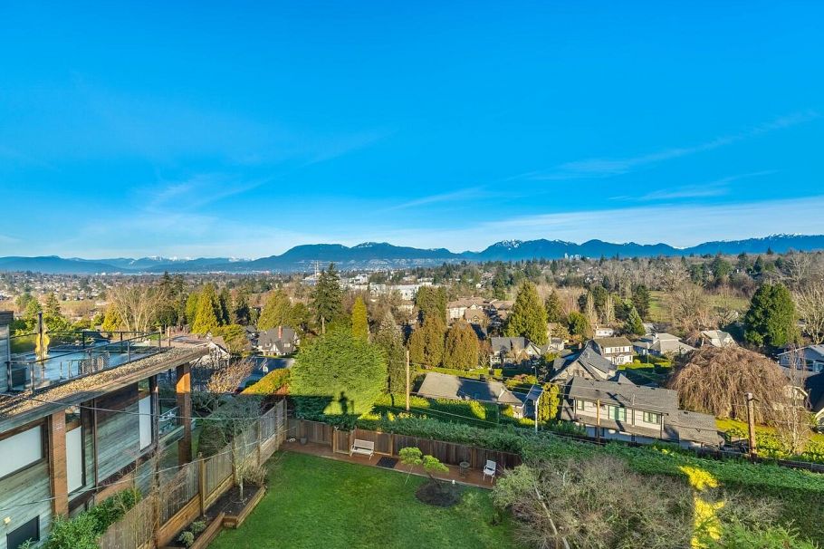 1987 W 35th Avenue Vancouver, BC - 4