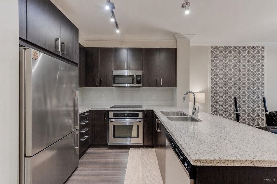 217 119 W 22nd Street North Vancouver, BC - 5