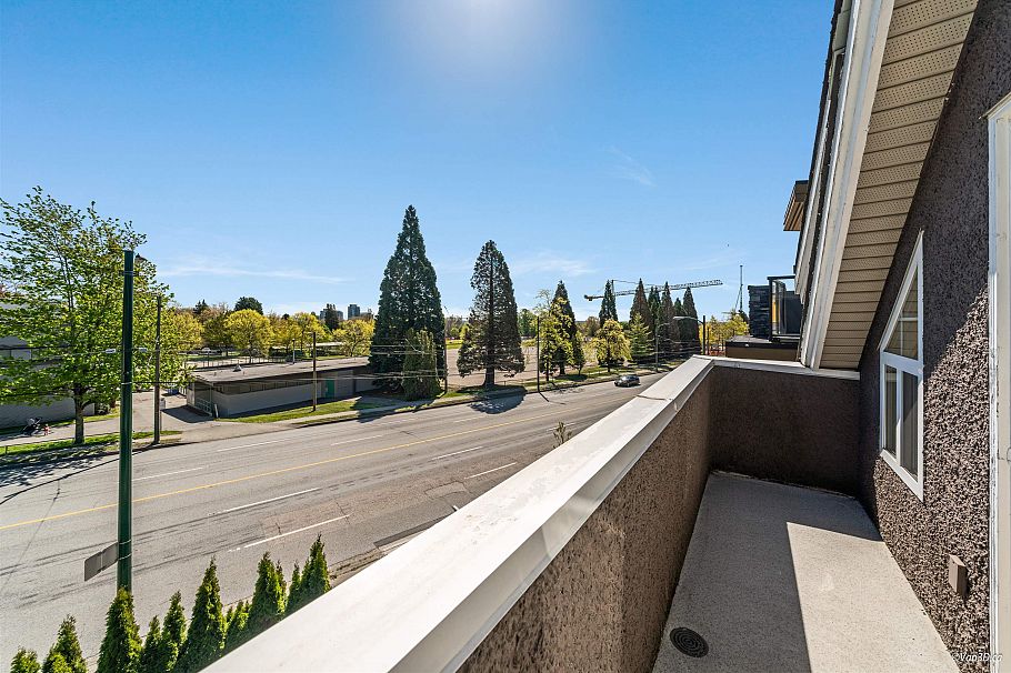 7531 Oak Street Vancouver, BC - 33