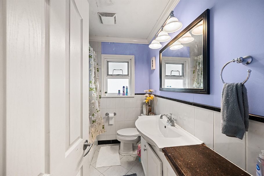 2625 E 21st Avenue Vancouver, BC - 15