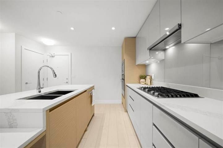 607 3538 Sawmill Crescent Vancouver, BC - 5