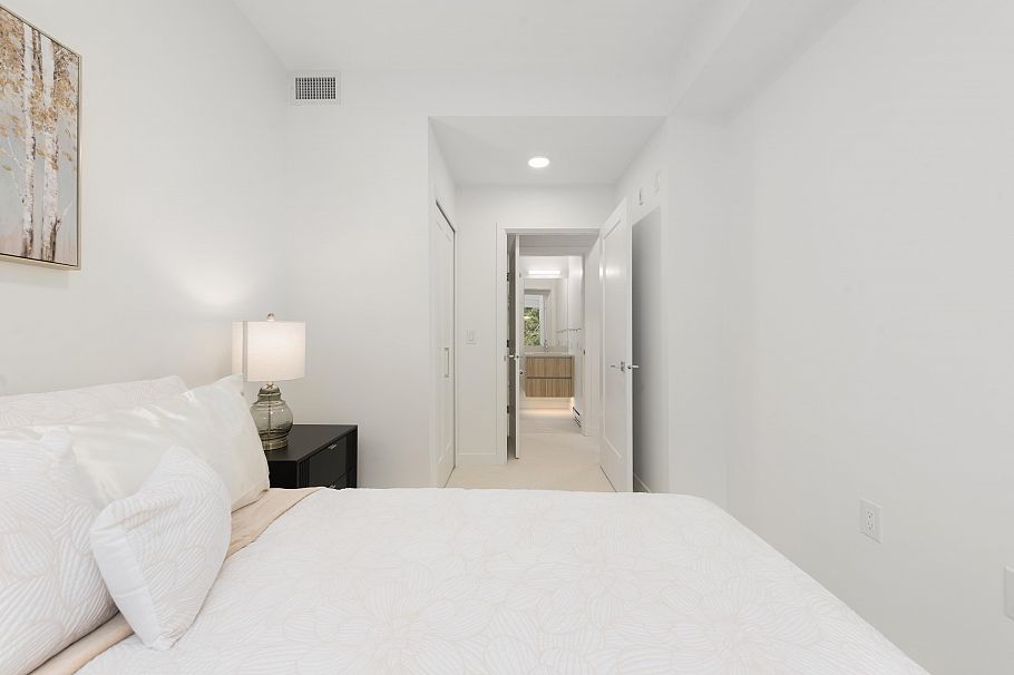 873 W 33rd Avenue Vancouver, BC - 15