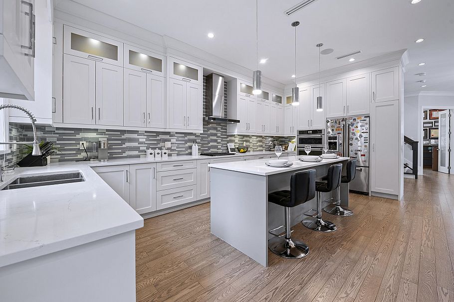 1370 Ross Road North Vancouver, BC - 5