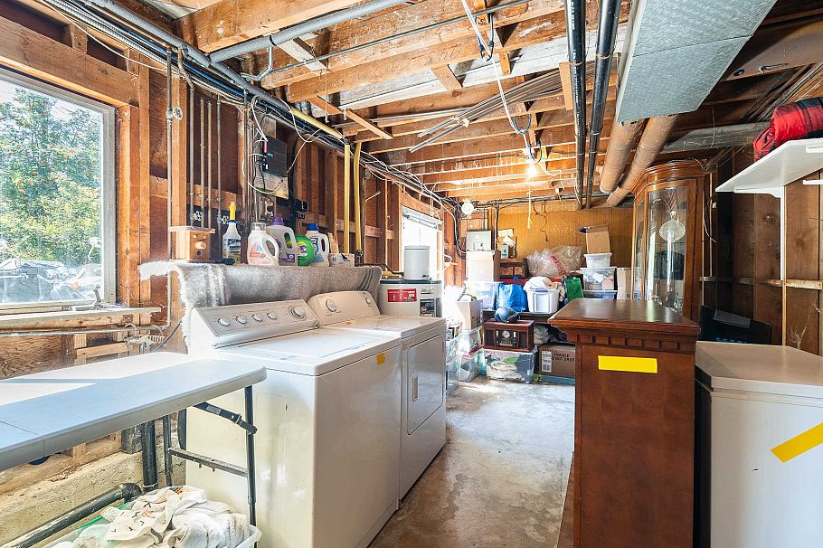 951 Canyon Boulevard North Vancouver, BC - 21