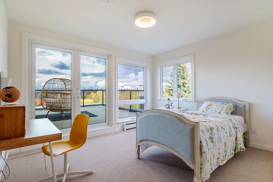 1987 W 35th Avenue Vancouver, BC - 32