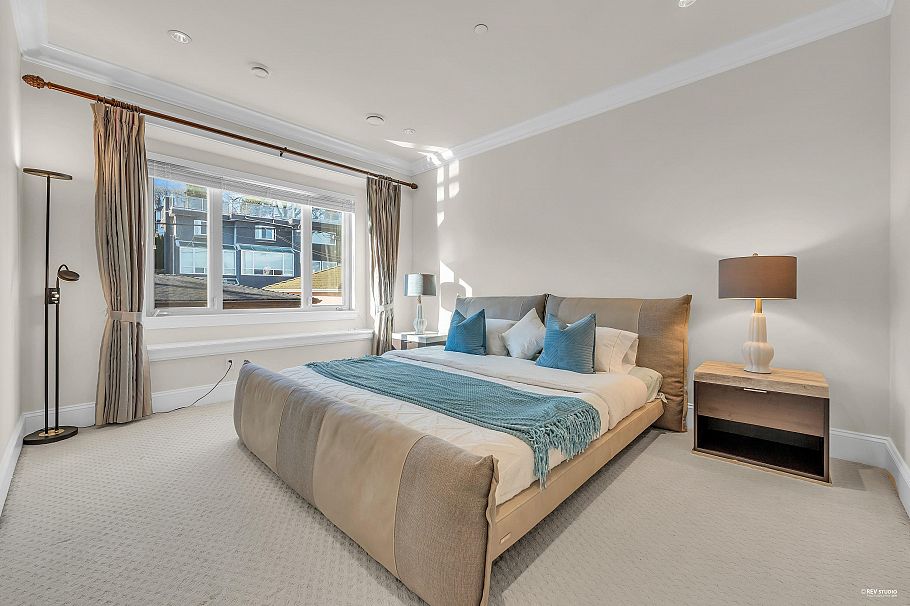 3369 Puget Drive Vancouver, BC - 24