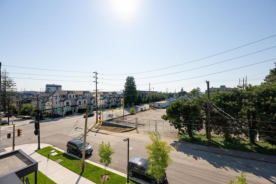 TH6 324 E Ridgeway Avenue North Vancouver, BC - 21