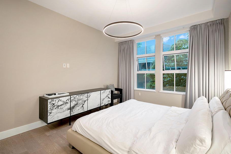 204 1009 Laurier Avenue Vancouver, BC - 23