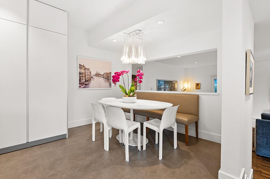 2496 W 36th Avenue Vancouver, BC - 15