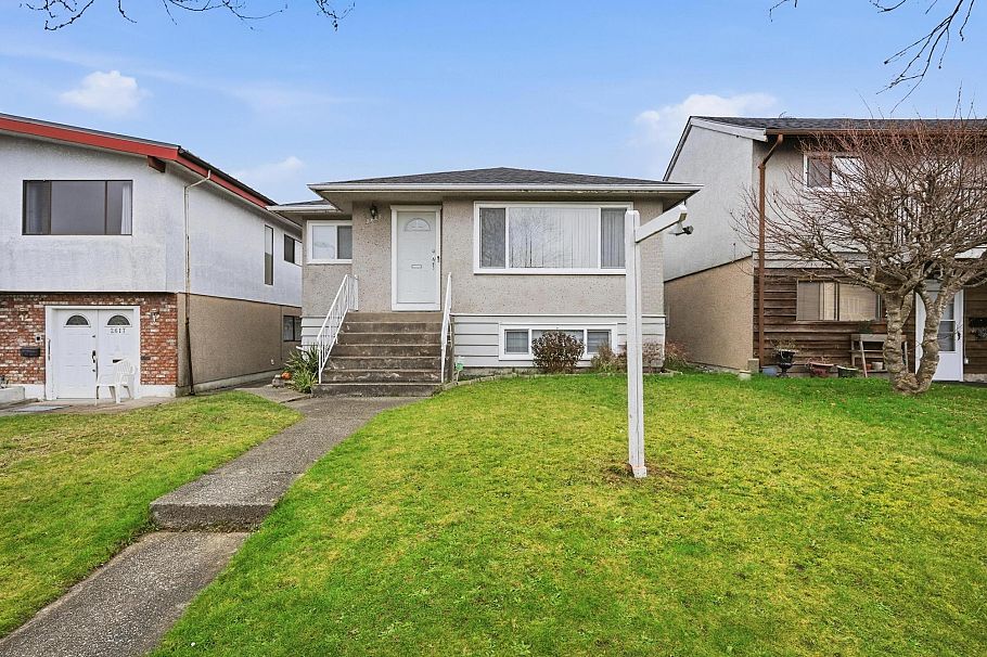 2625 E 21st Avenue Vancouver, BC - 2