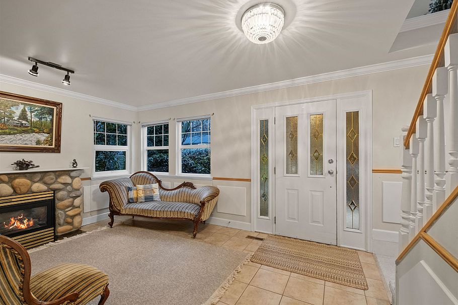 682 Seymour Boulevard North Vancouver, BC - 33