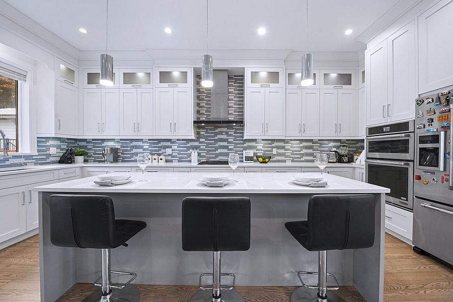 1370 Ross Road North Vancouver, BC - 7