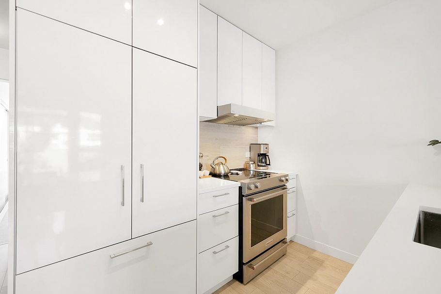 410 711 W 14th Street North Vancouver, BC - 14