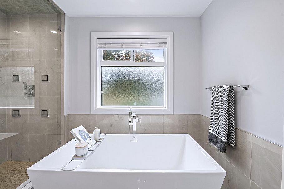 1370 Ross Road North Vancouver, BC - 19