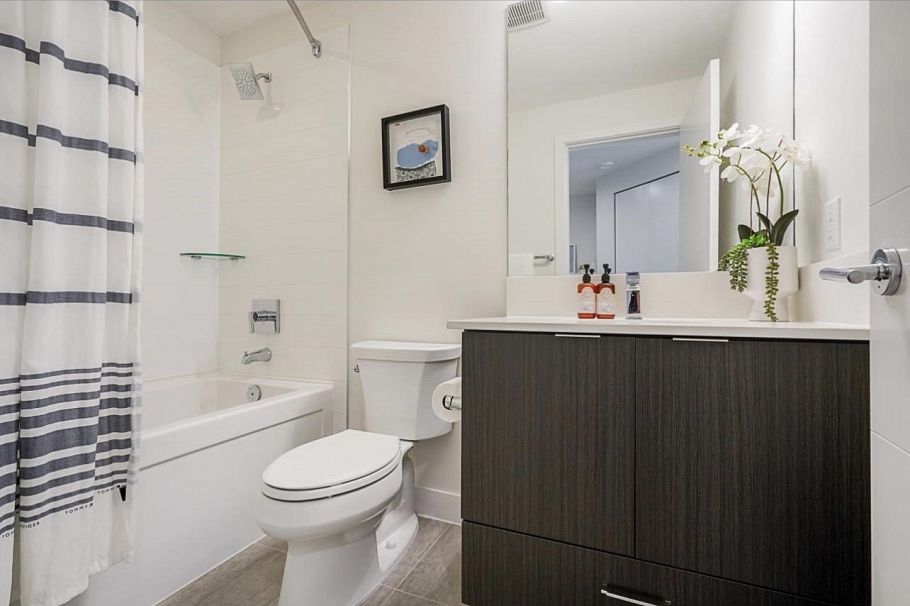 310 719 W 3rd Street North Vancouver, BC - 18