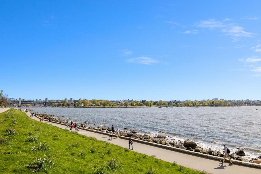 204 1565 Burnaby Street Vancouver, BC - 28