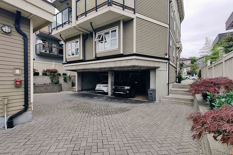 2055 Triumph Street Vancouver, BC - 22