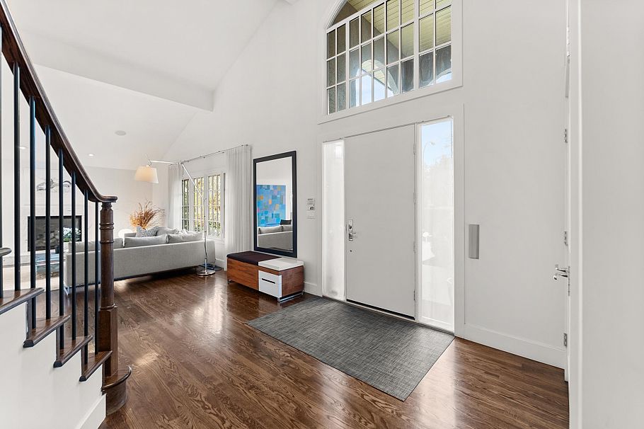 2496 W 36th Avenue Vancouver, BC - 8