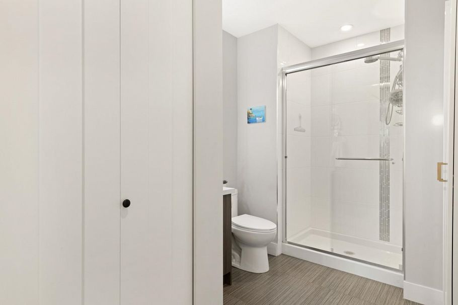 PH2 3939 Knight Street Vancouver, BC - 12