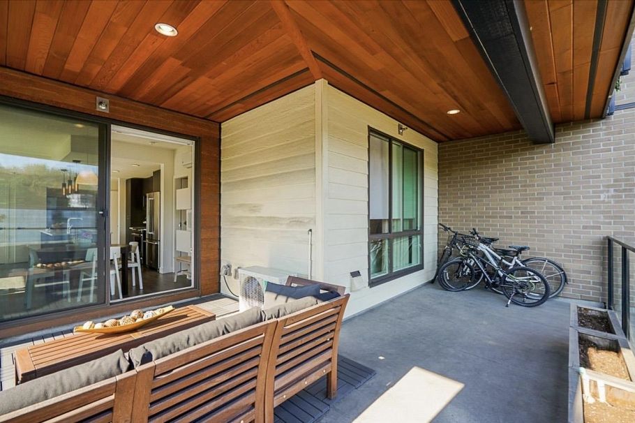 310 719 W 3rd Street North Vancouver, BC - 23