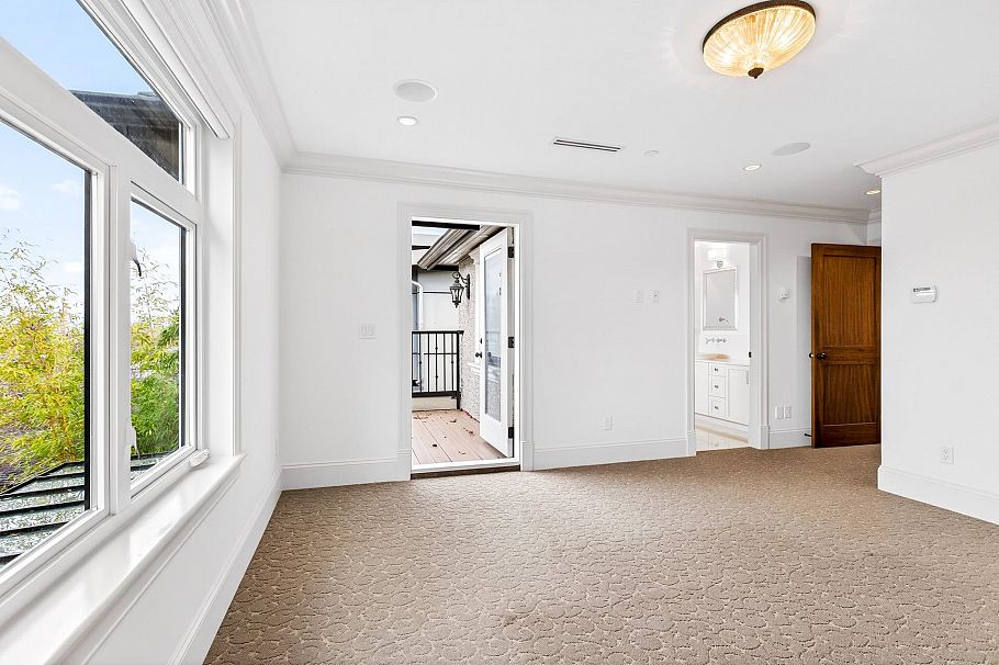 3715 W 22nd Avenue Vancouver, BC - 20