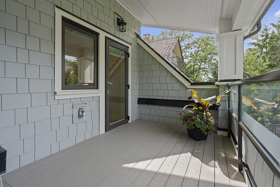 2377 W 7th Avenue Vancouver, BC - 19