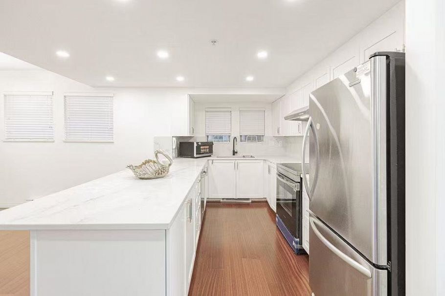 6 6262 Ash Street Vancouver, BC - 9