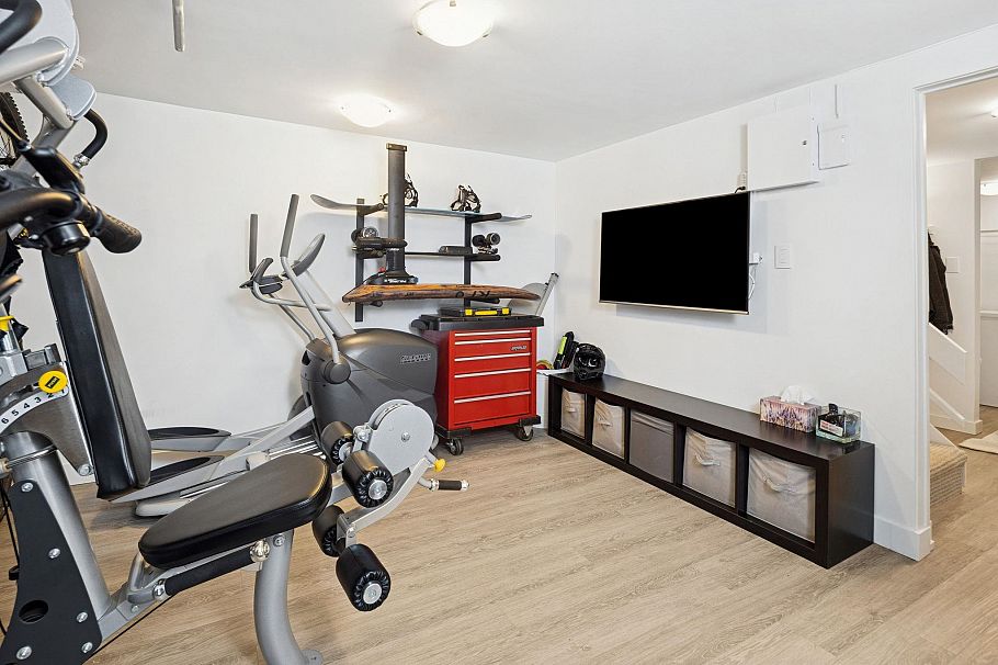 506 Tempe Crescent North Vancouver, BC - 28