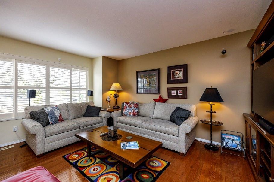 2 261 W 16th Street North Vancouver, BC - 5