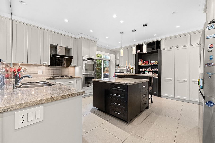 8208 Tugboat Place Vancouver, BC - 12