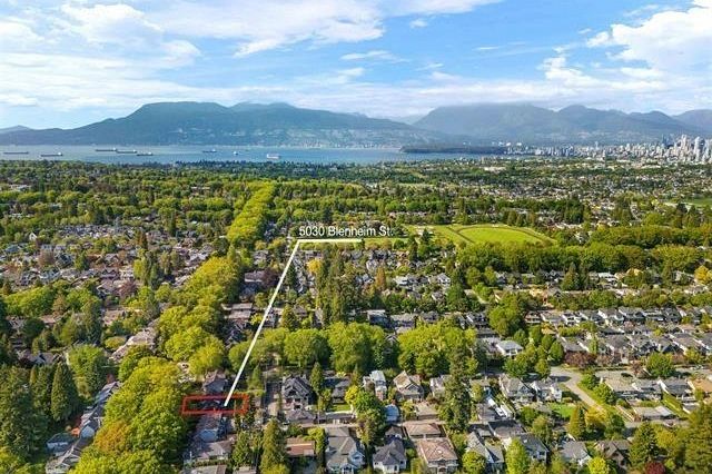 5030 Blenheim Street Vancouver, BC - 1