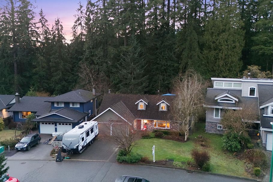 2569 Hyannis Point North Vancouver, BC - 29