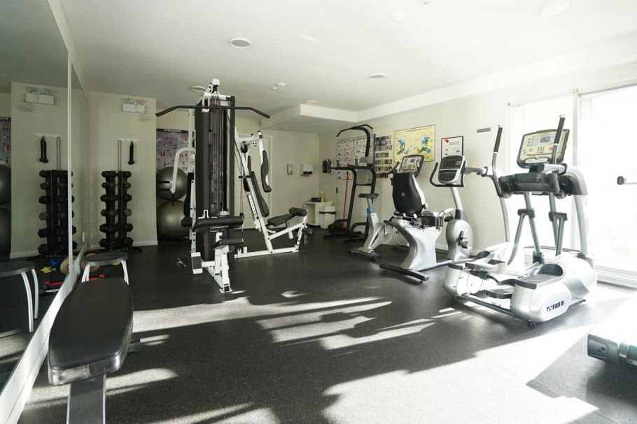 4 8430 Jellicoe Street Vancouver, BC - 16