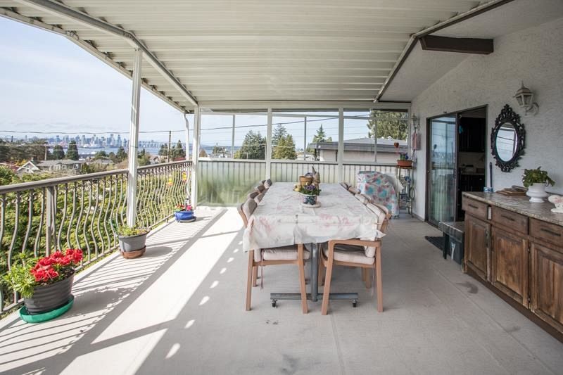 635 E Keith Road North Vancouver, BC - 25