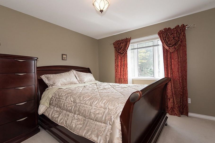 3056 W 11th Avenue Vancouver, BC - 22