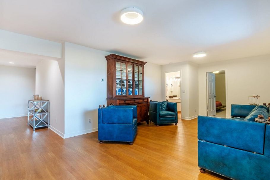 1987 W 35th Avenue Vancouver, BC - 36